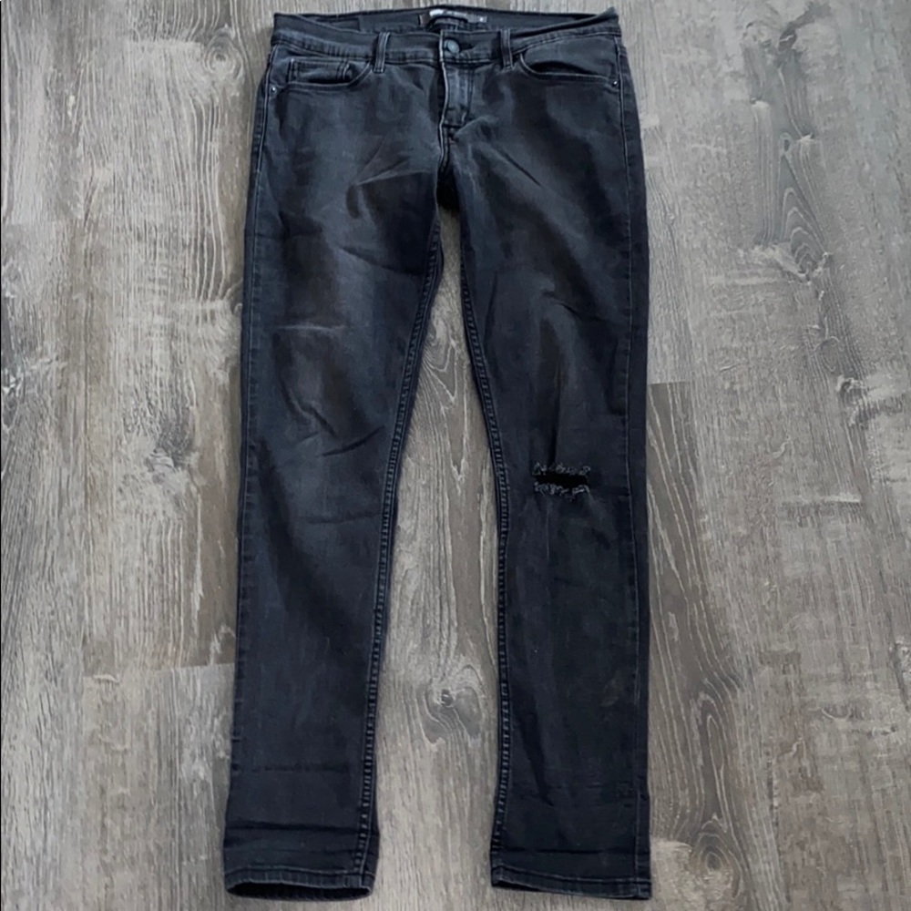 Levi’s Black Ripped Jeans Sz. 9